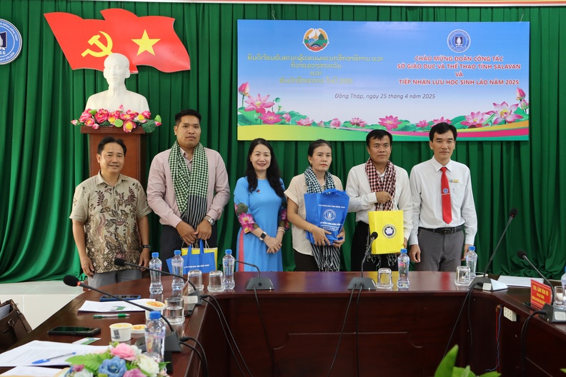 Laos (122).JPG